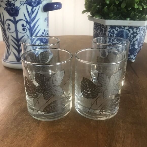 MCM Vintage set of 4 silver trim leaf bar glasses - Picture 1 of 2